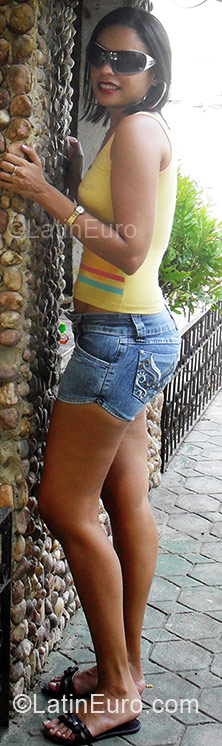 Date this sensual Brazil girl Iara from Caucaia BR9747