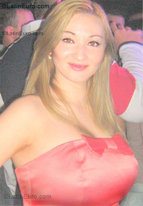 Date this attractive Brazil girl Sheila from Belo Horizonte BR8794