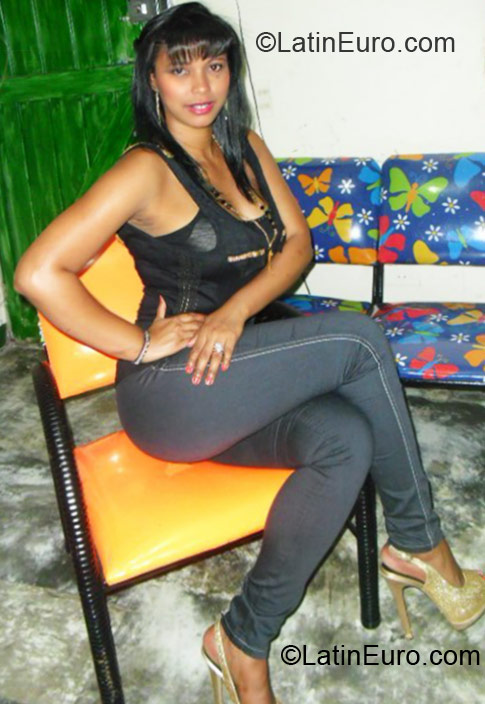 Date this charming Colombia girl Judith from Medellin CO18380