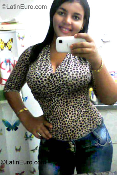 Date this exotic Brazil girl Erica from Rio De Janeiro BR6923