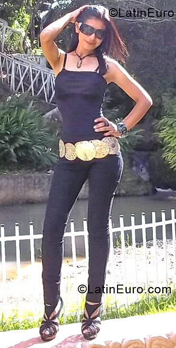 Date this lovely Honduras girl Gloria Sol from San Pedro Sula HN761