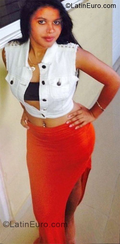 Date this good-looking Dominican Republic girl Eyude from Santiago DO12623