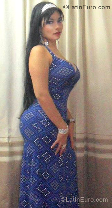Date this hot Colombia girl Jenni from Medellin CO11445