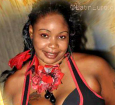 Date this sensual Jamaica girl Syreeta from Kingston JM817