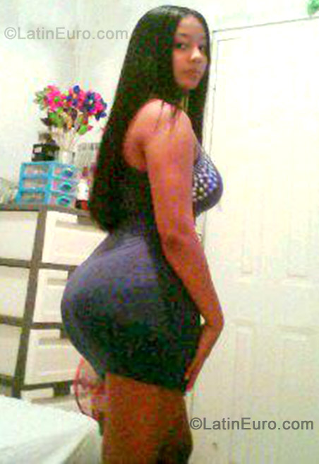 Date this voluptuous Dominican Republic girl Rosi from Hato Mayor DO13072