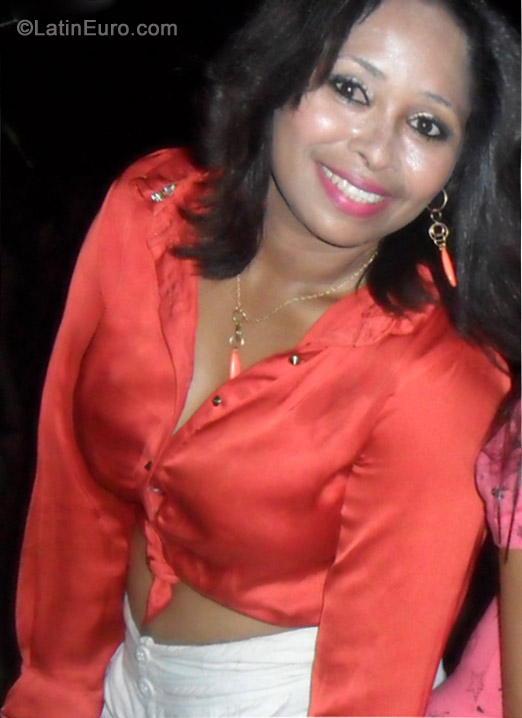 Date this good-looking Brazil girl Rozireni from Palmas BR7250