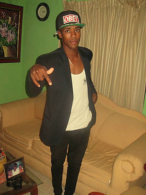 Date this beautiful Dominican Republic man Carlos from Santo Domingo DO13337