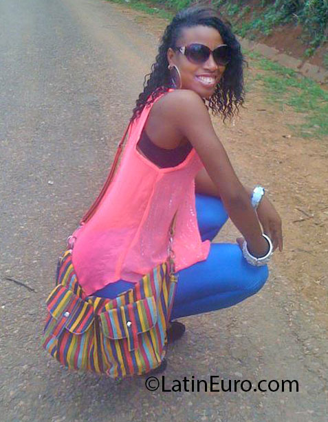 Date this passionate Jamaica girl Azzania from Kingston JM941