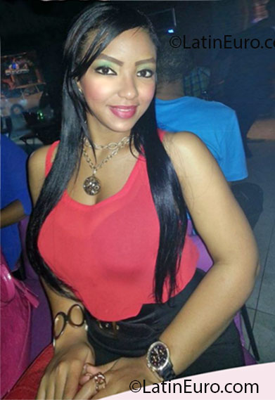 Date this good-looking Dominican Republic girl Jeritzy from Puerto Plata DO14492