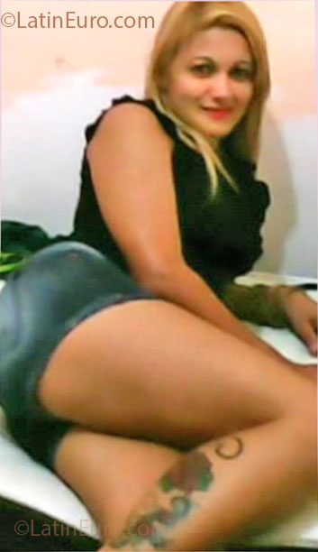 Date this attractive Brazil girl Bianca from Maceio BR7520