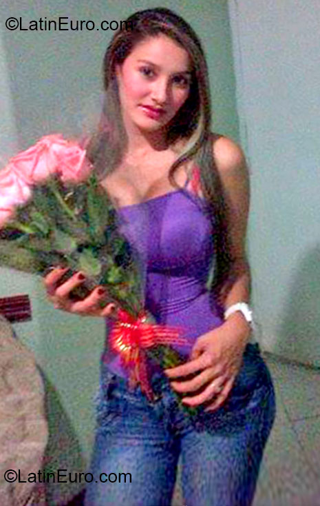 Date this sensual Colombia girl Karen from Neiva CO12334