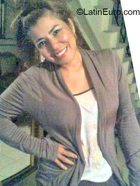 Date this charming Colombia girl Sandra from Valle Del Cauca CO12342