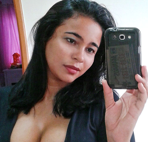 Date this happy Brazil girl Priscila from Manaus BR7642
