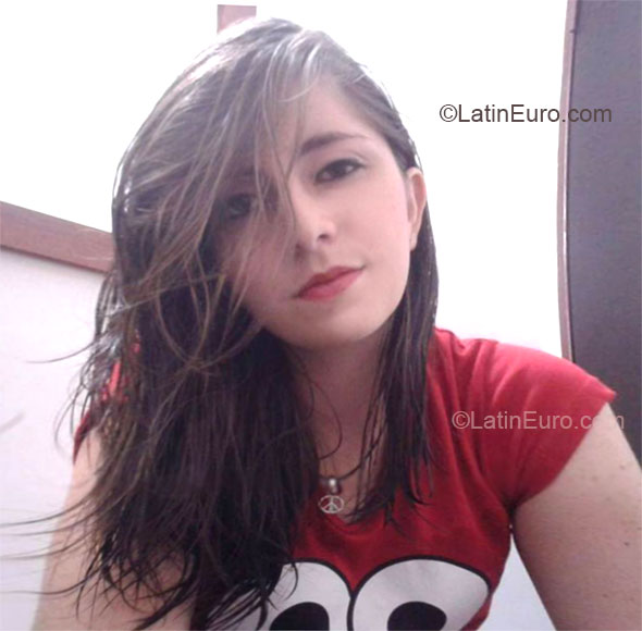 Date this funny Colombia girl Yesica from Pereira CO12696