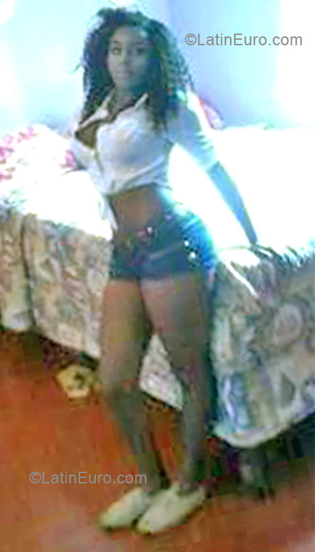 Date this gorgeous Jamaica girl Shanell from Kingston JM2461