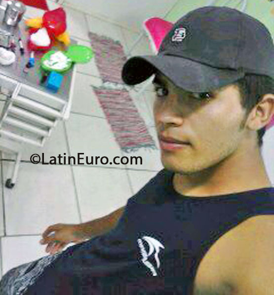 Date this cute Brazil man Jakson from Ribeiro Goncalves BR7790
