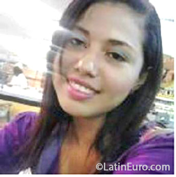 Date this voluptuous Colombia girl Iruli from Cartagena CO17510