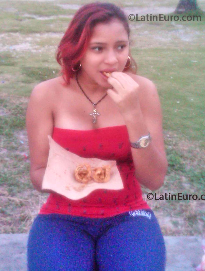 Date this georgeous Dominican Republic girl Ysmeri from Santo Domingo DO15866