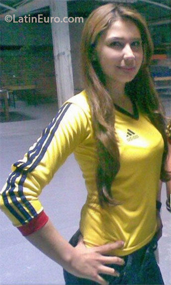 Date this young Colombia girl Karoll from Bogota CO13160