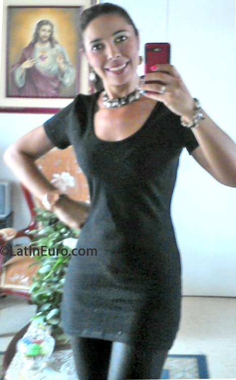 Date this tall Colombia girl Liliana from Medelln CO13230