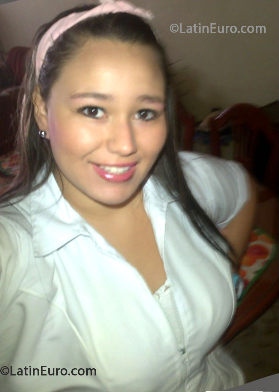 Date this charming Colombia girl Isabel from Ibague CO13255