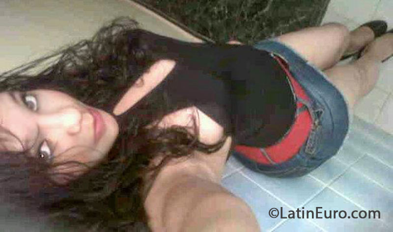 Date this lovely Dominican Republic girl Jhemi from Montecristi DO16244