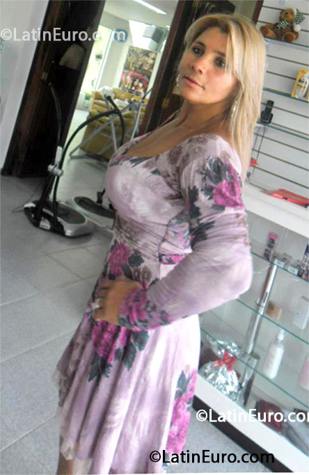 Date this funny Brazil girl Cleuza from Curitiba BR7911