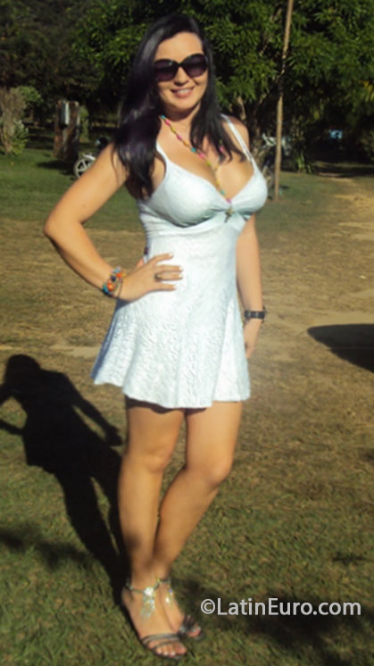 Date this stunning Colombia girl Catalina from Villavicencio CO13404