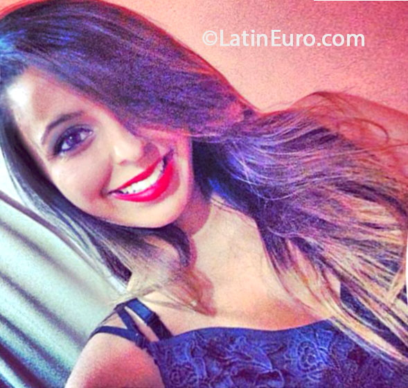 Date this funny Brazil girl Eduarda from Joinville BR7961