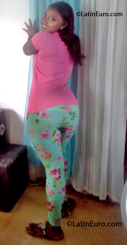 Date this young Dominican Republic girl MARIA from San Cristobal DO16701