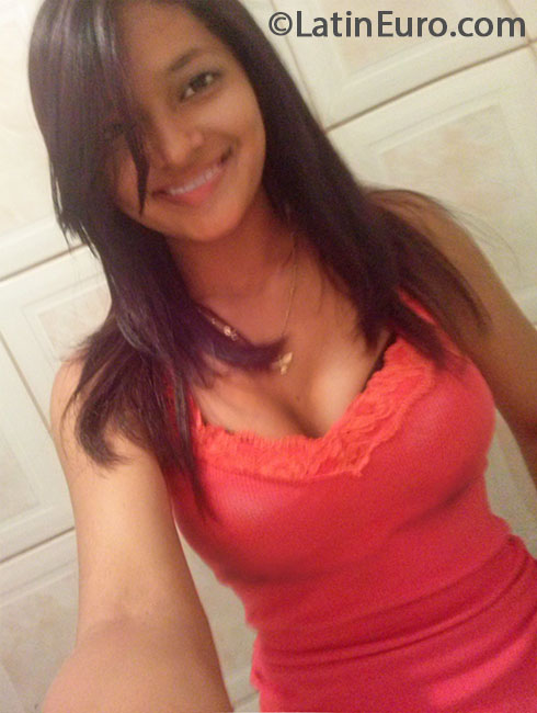 Date this cute Brazil girl Camila from Sao Paulo BR8023