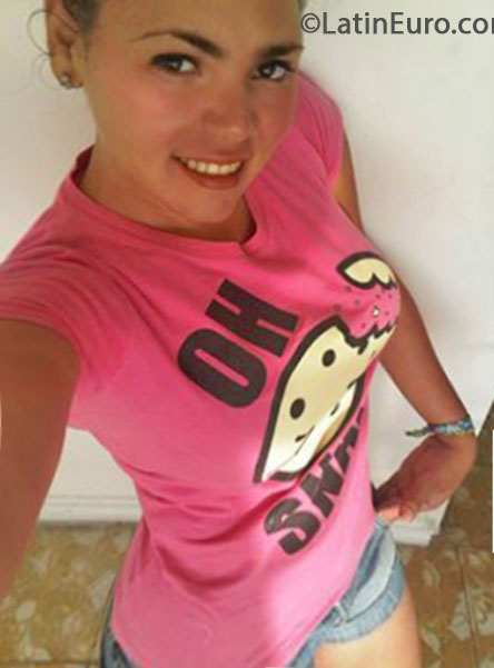 Date this delightful Colombia girl Mariam from Pereira CO13726