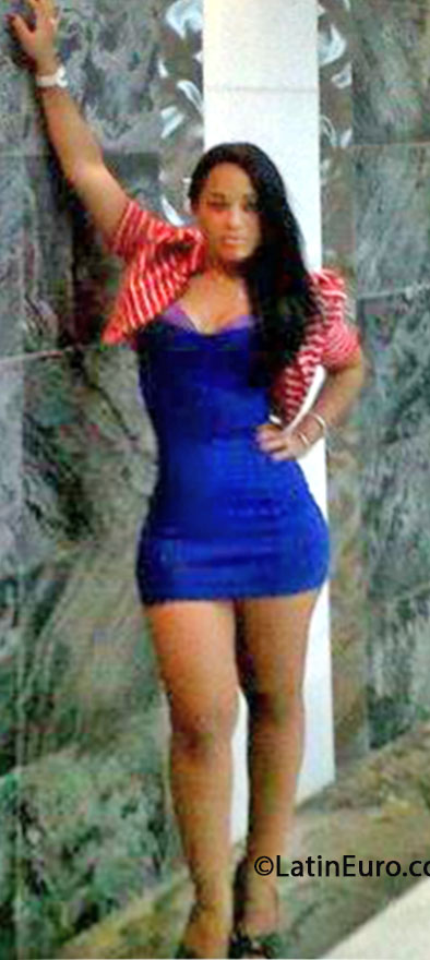 Date this sultry Dominican Republic girl RAQUEL CAROLINA from Santo Domingo DO16946