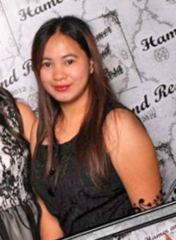 Date this happy Philippines girl Medi from Iloilo City PH590