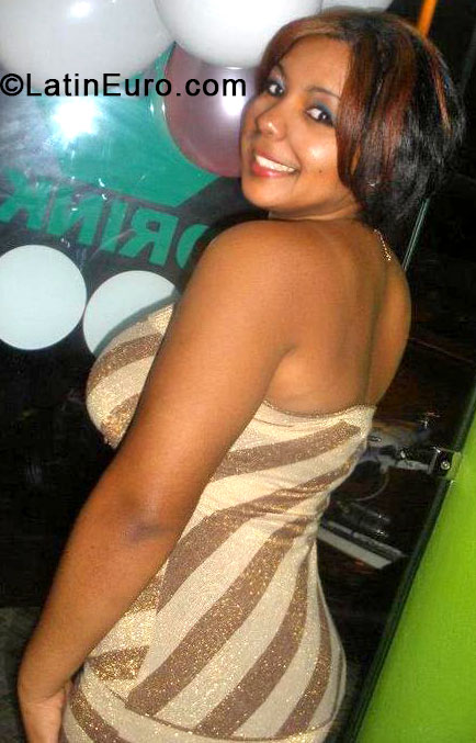 Date this beautiful Dominican Republic girl Lisselot santan from La Romana DO17690