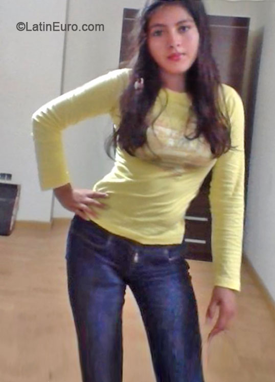 Date this young Peru girl Lucia from Lima PE861