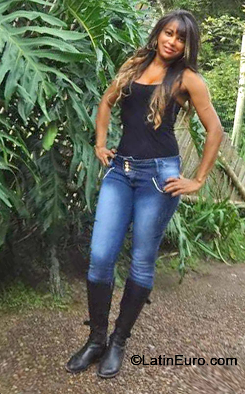 Date this passionate Brazil girl Lidia from Sao Paulo BR8311