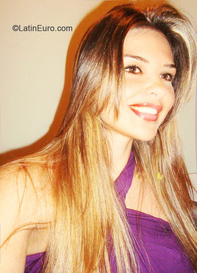 Date this hot Brazil girl Michele from Sao Paulo BR8415
