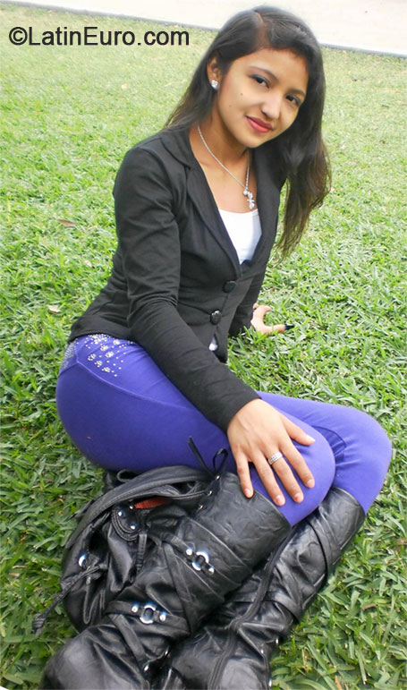 Date this young Peru girl Rudi from Lima PE880