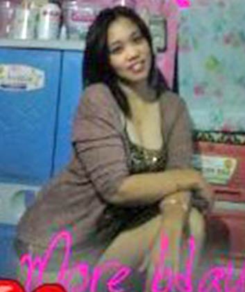 Date this athletic Philippines girl Diana from Manila PH610