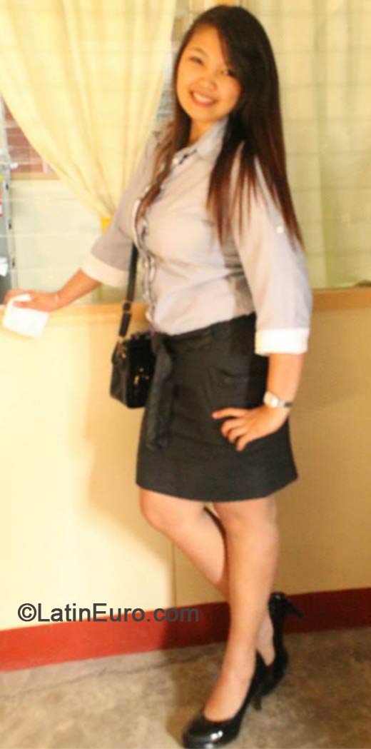 Date this hot Philippines girl Maria Frances from Cebu City PH612