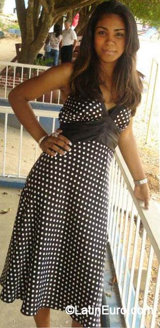 Date this attractive Dominican Republic girl Ginesa from Jarabacoa DO18410