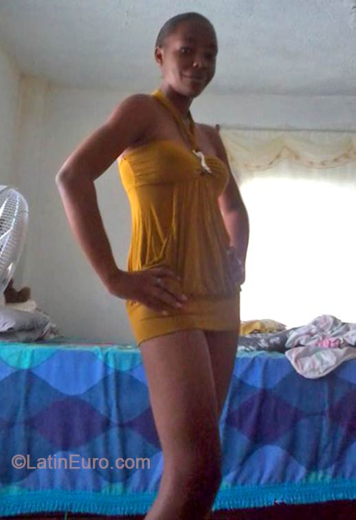 Date this georgeous Jamaica girl Kimberly from St. Mary JM1553