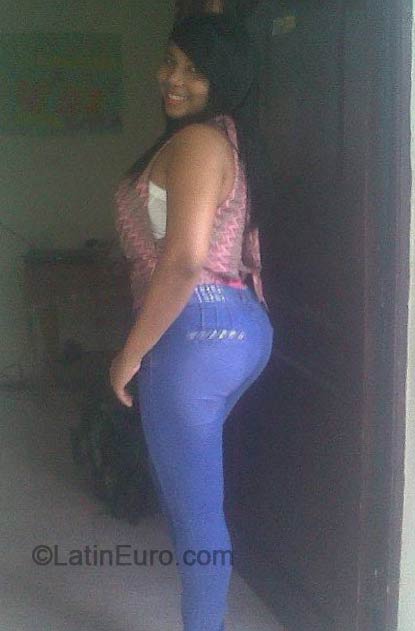 Date this hard body Dominican Republic girl Mercedes from San Pedro De Macoris DO18465