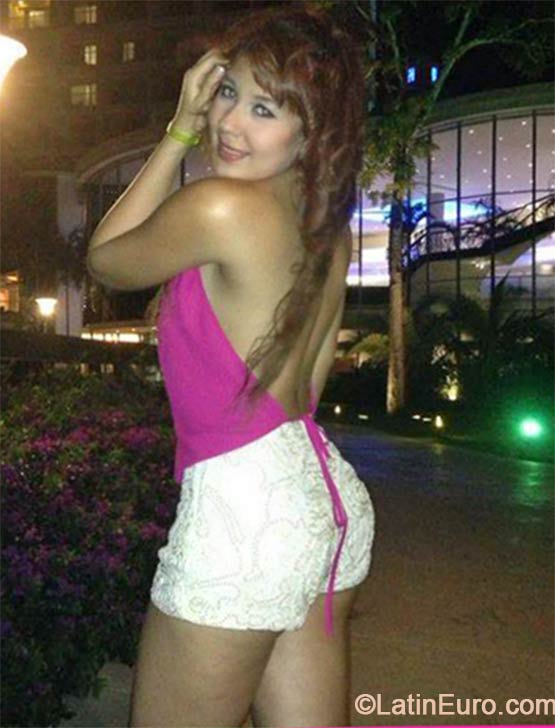 Date this georgeous Colombia girl Alejandra from Bogota CO14915