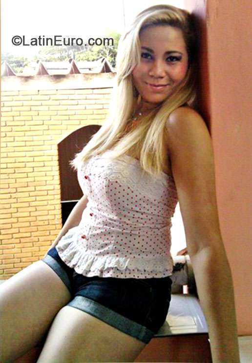 Date this good-looking Brazil girl Daiane from Sao Paulo BR8696