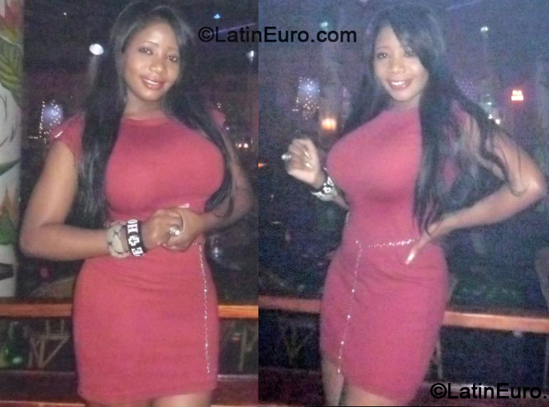 Date this hot Dominican Republic girl Yesenia from Santo Domingo DO18616