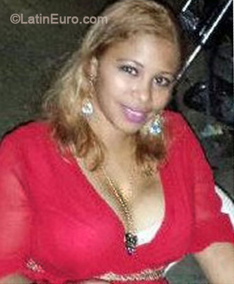 Date this sensual Dominican Republic girl Ines from Santo Domingo DO18636