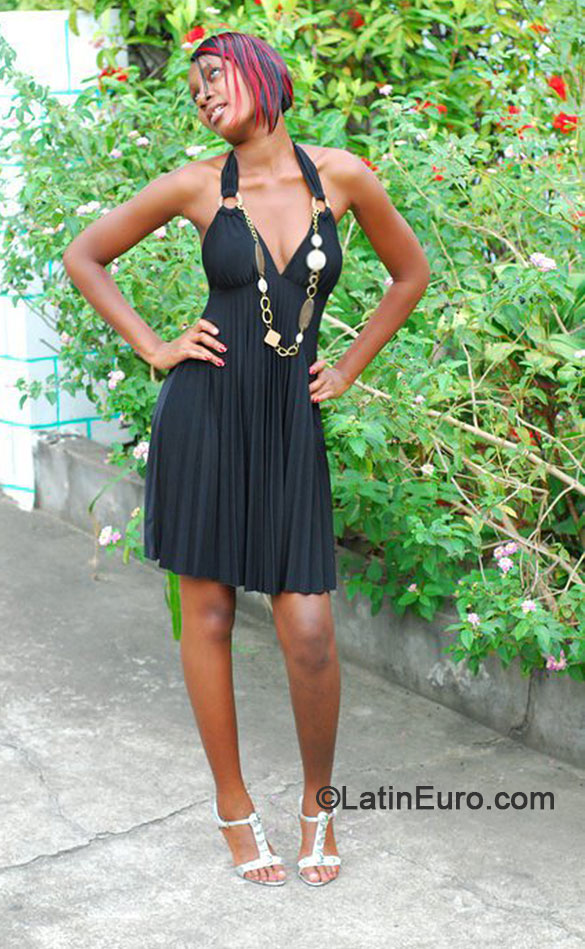 Date this beautiful Jamaica girl Treshena from St. Mary JM1607