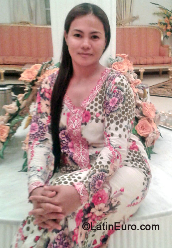 Date this hot Philippines girl Jackielyn from Manila PH627